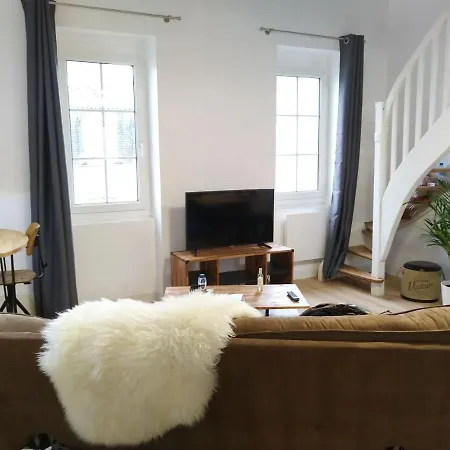 Lumineux Historique De Saint-esprit *